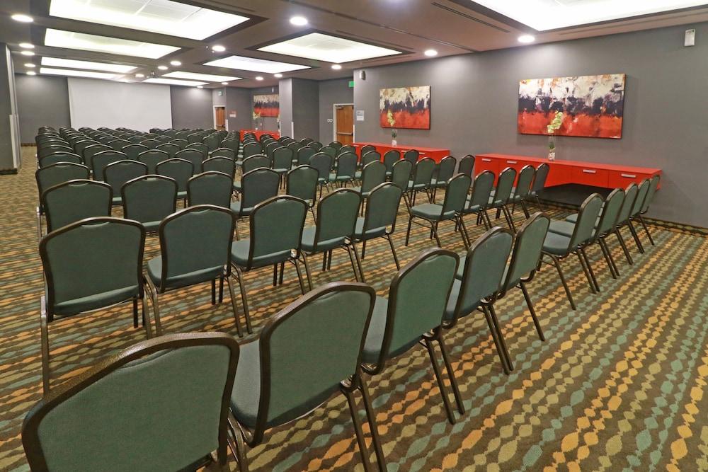 Hotel Wyndham Garden Guadalajara Acueducto Zapopan Esterno foto