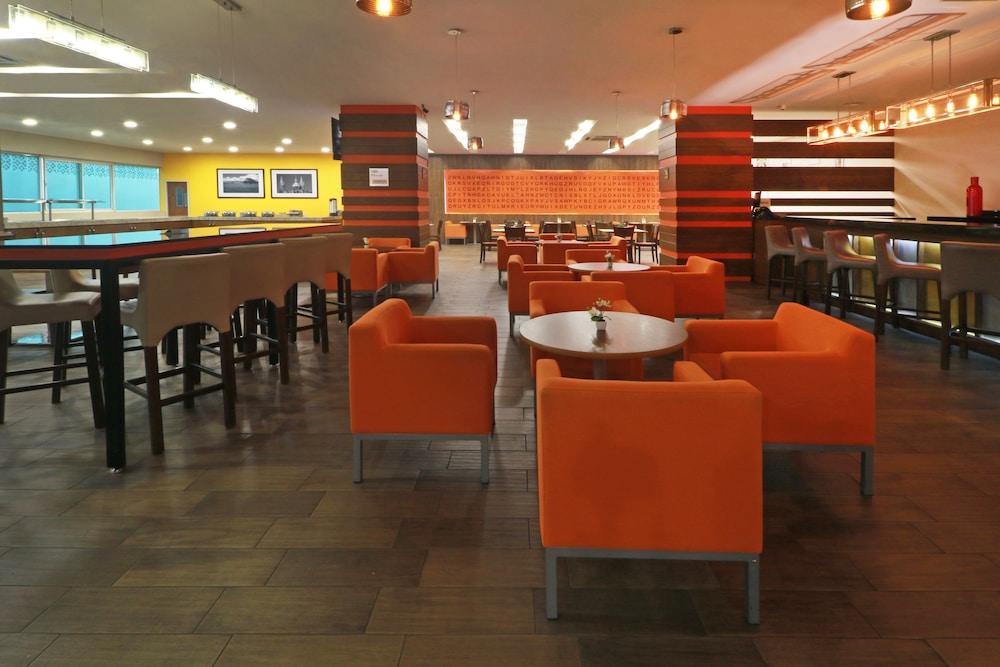 Hotel Wyndham Garden Guadalajara Acueducto Zapopan Esterno foto
