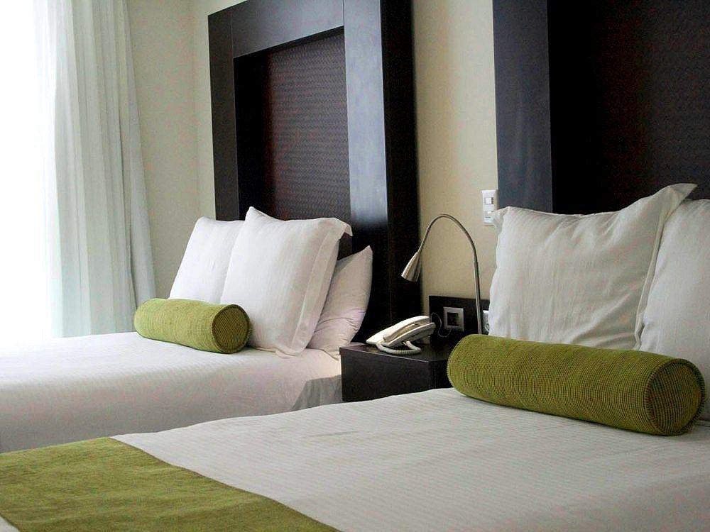 Hotel Wyndham Garden Guadalajara Acueducto Zapopan Esterno foto