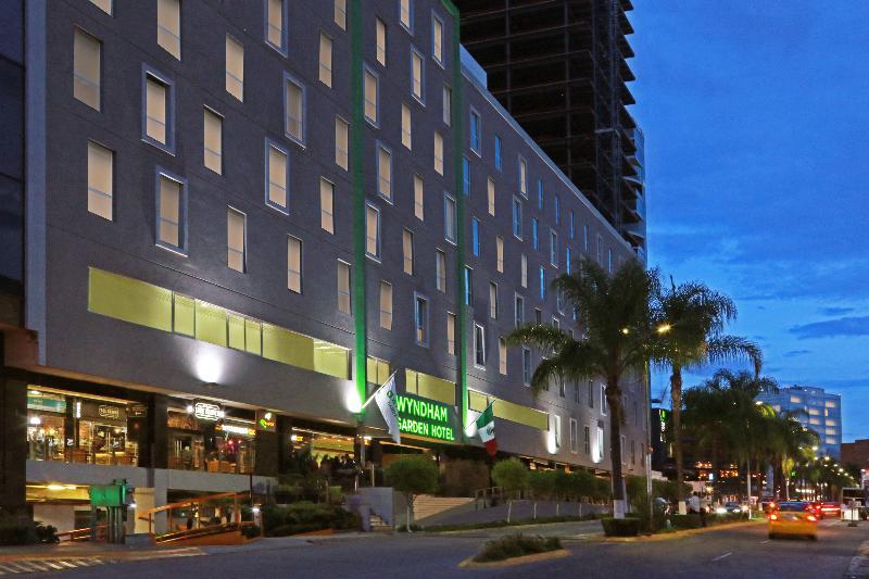 Hotel Wyndham Garden Guadalajara Acueducto Zapopan Esterno foto